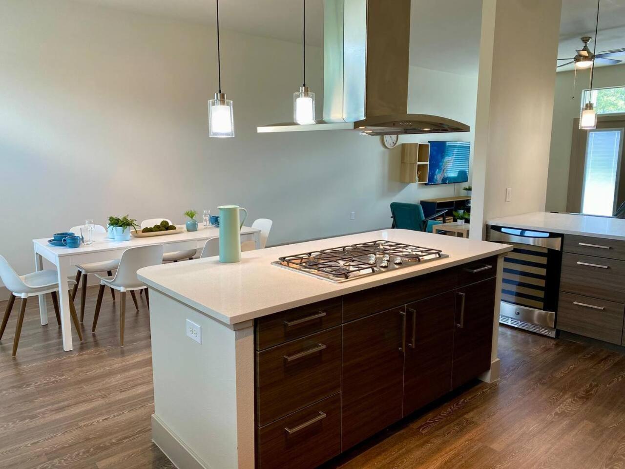 Holiday home Secure Space Near Memorial View Gym Pool Wd