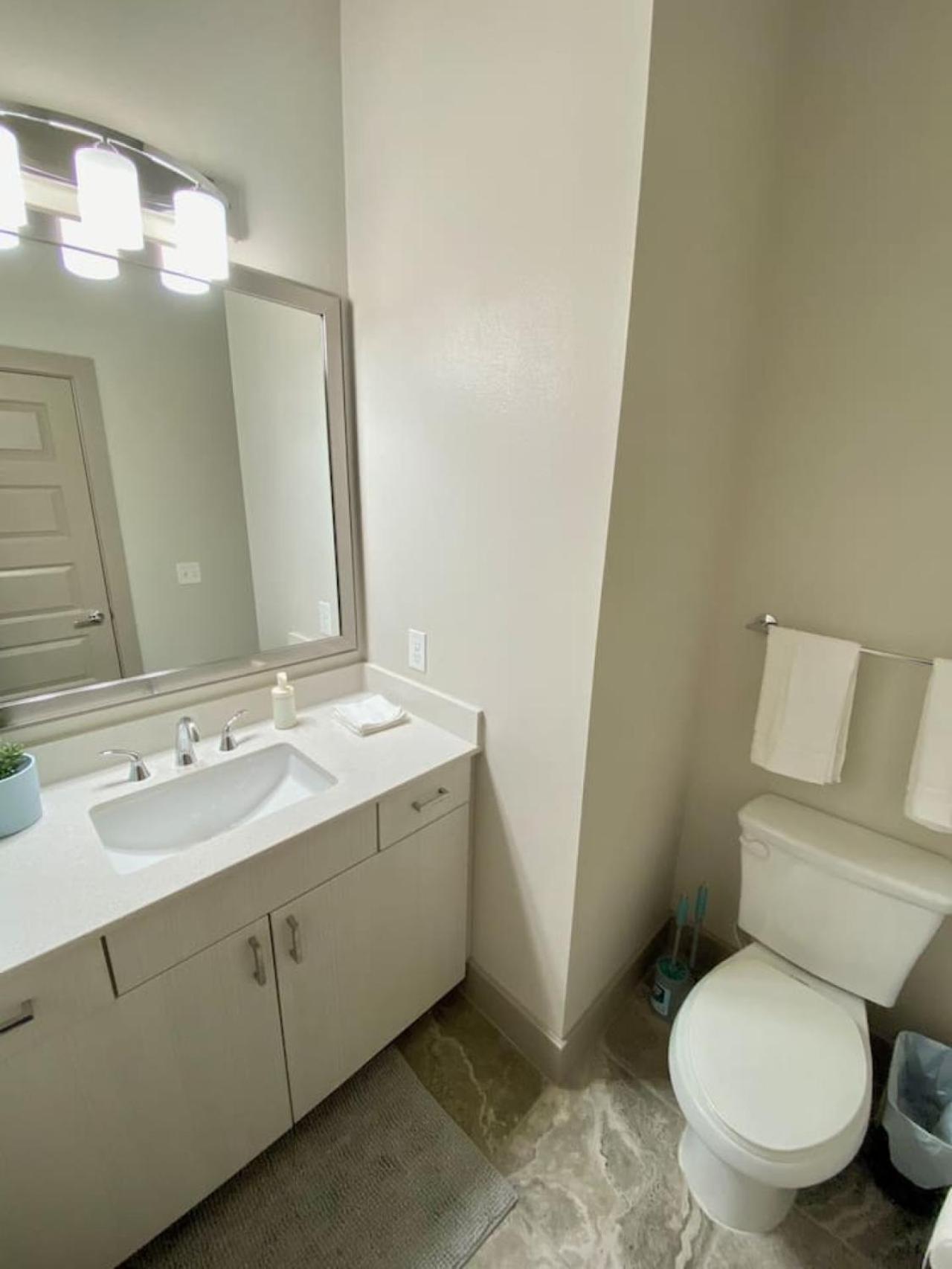 Secure Space Near Memorial View Gym Pool Wd Holiday home *